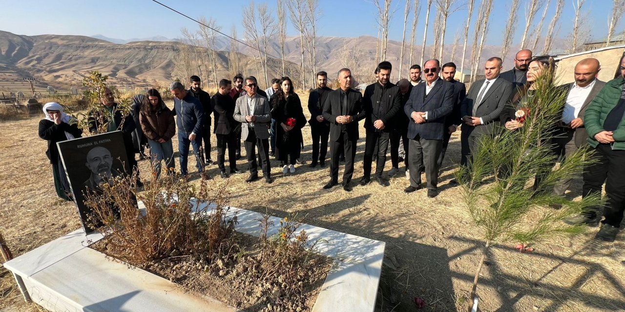Erdal Safalı, ölümünün ikinci yıl dönümünde Yüksekova'da mezarı başında anıldı