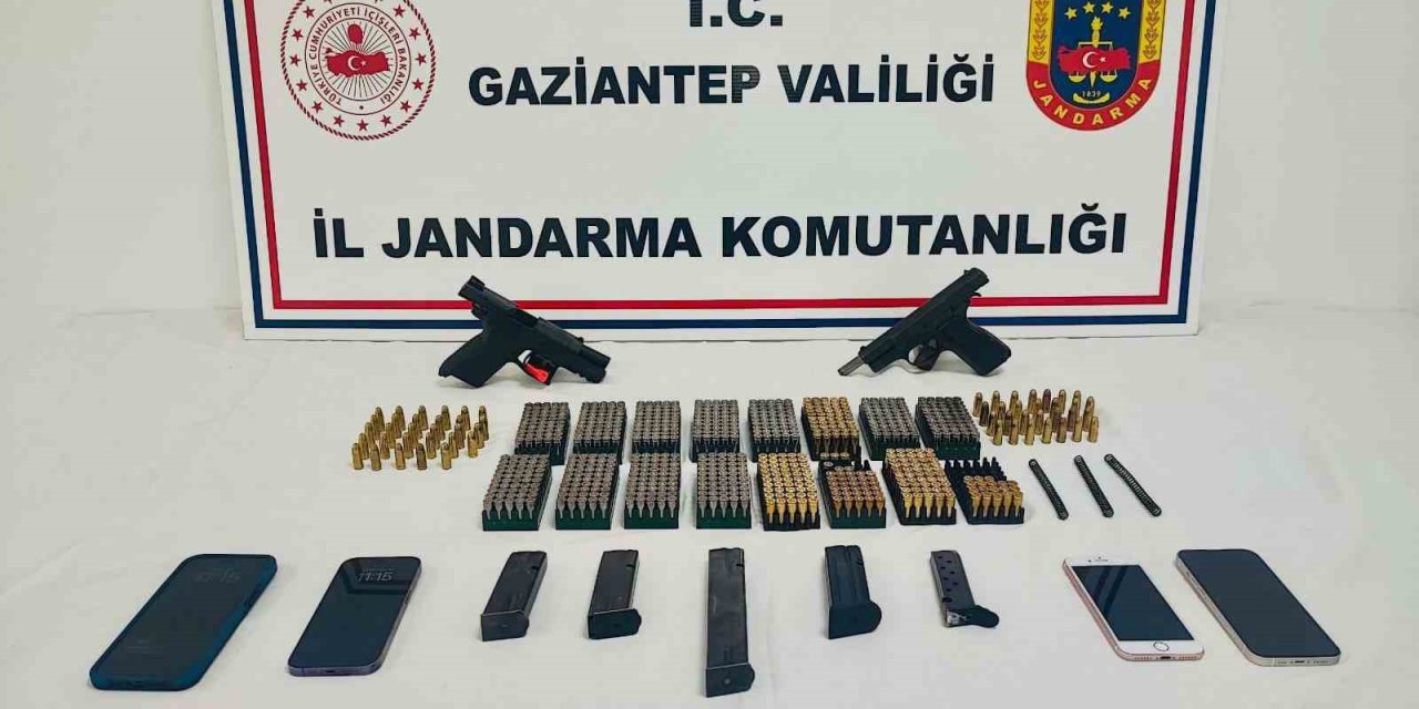 Antep’te 29 adet ruhsatsız silah ele geçirildi: 2 şahıs tutuklandı