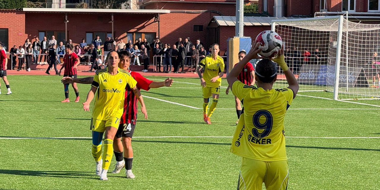 Yüksekovaspor 90+11’de yenildi, maç sonrası taşlı saldırıya uğradı