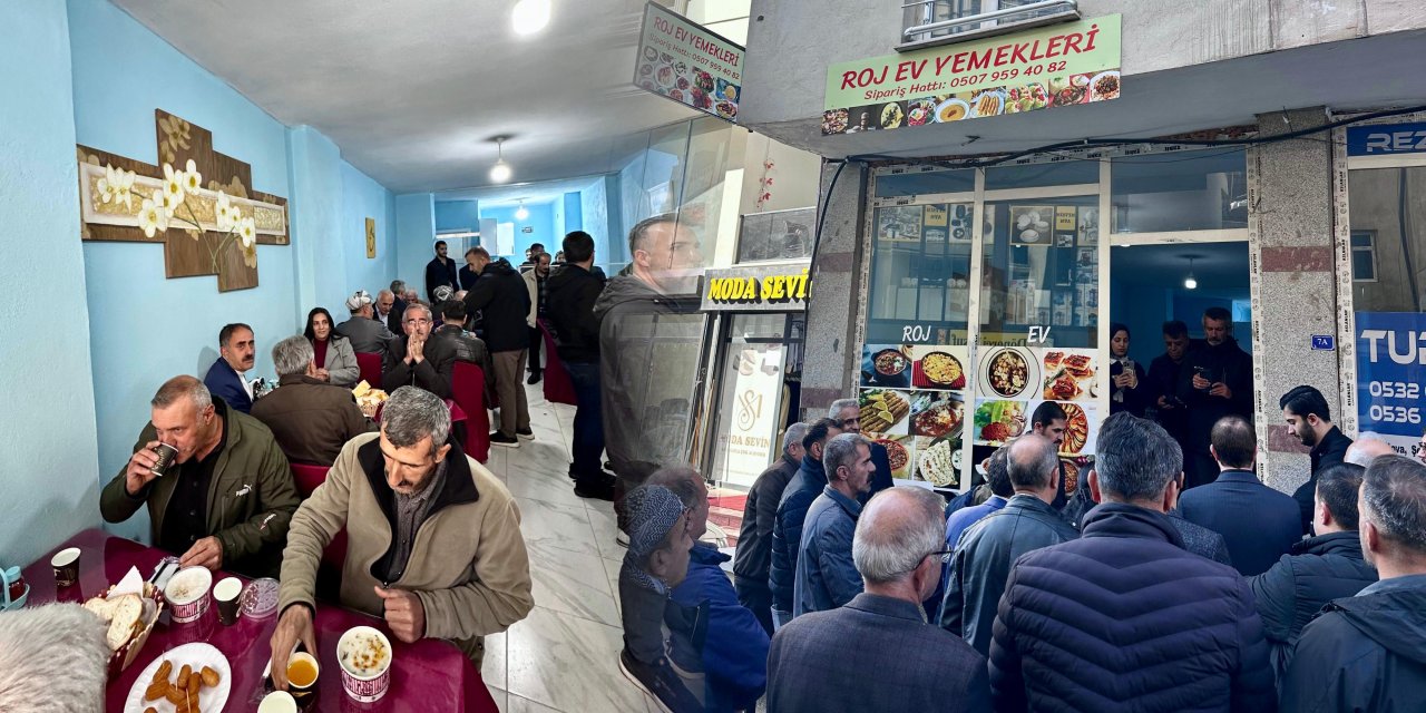 Şemdinli’de “Roj Ev Yemekleri” hizmete açıldı