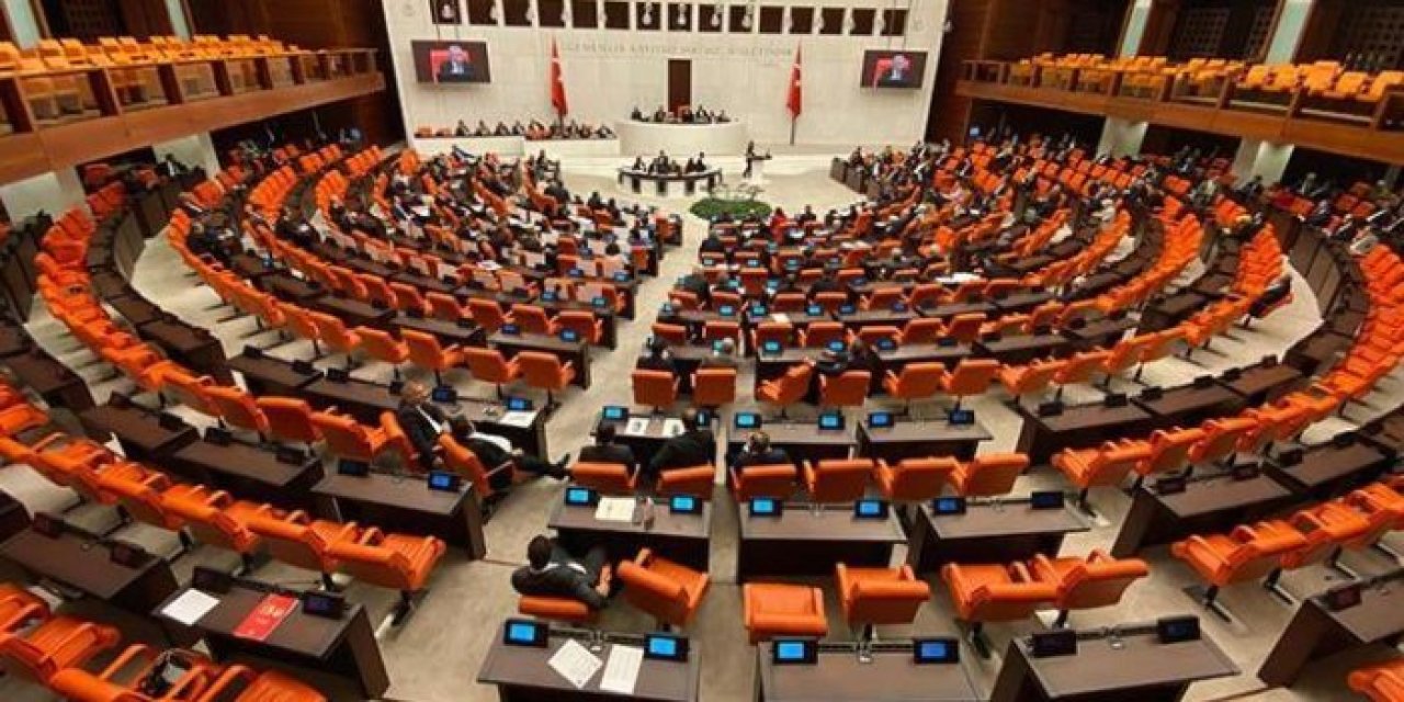 Hatimoğulları ve Özel dahil 11 milletvekilinin dokunulmazlık dosyası Meclis'te