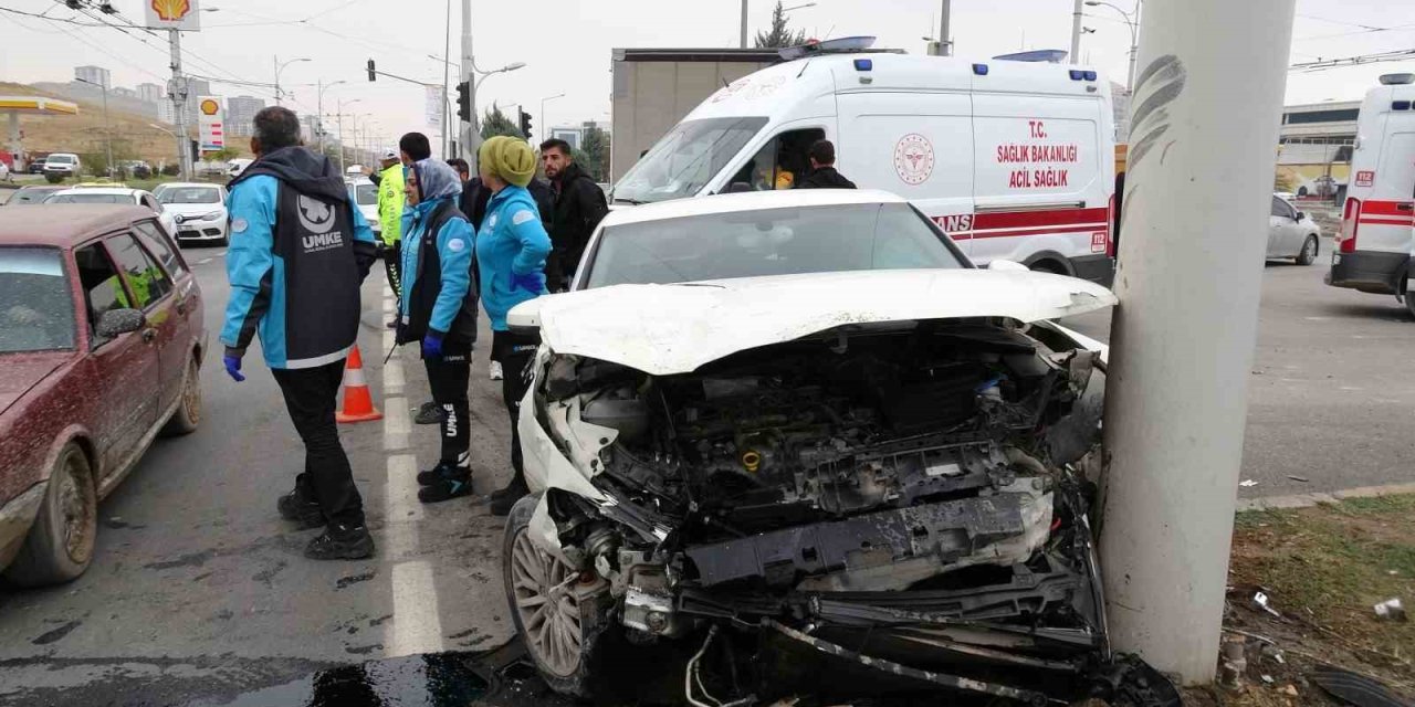 Malatya’da araçlar çarpıştı: 2 yaralı