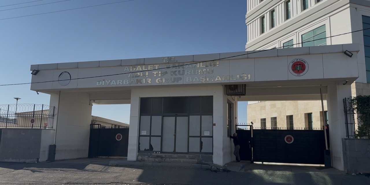 Diyarbakır'da silahlı saldırıya uğrayan genç hayatını kaybetti