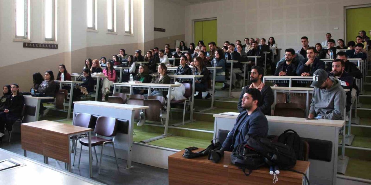 Dicle Elektrik’ten üniversite öğrencilerine destek