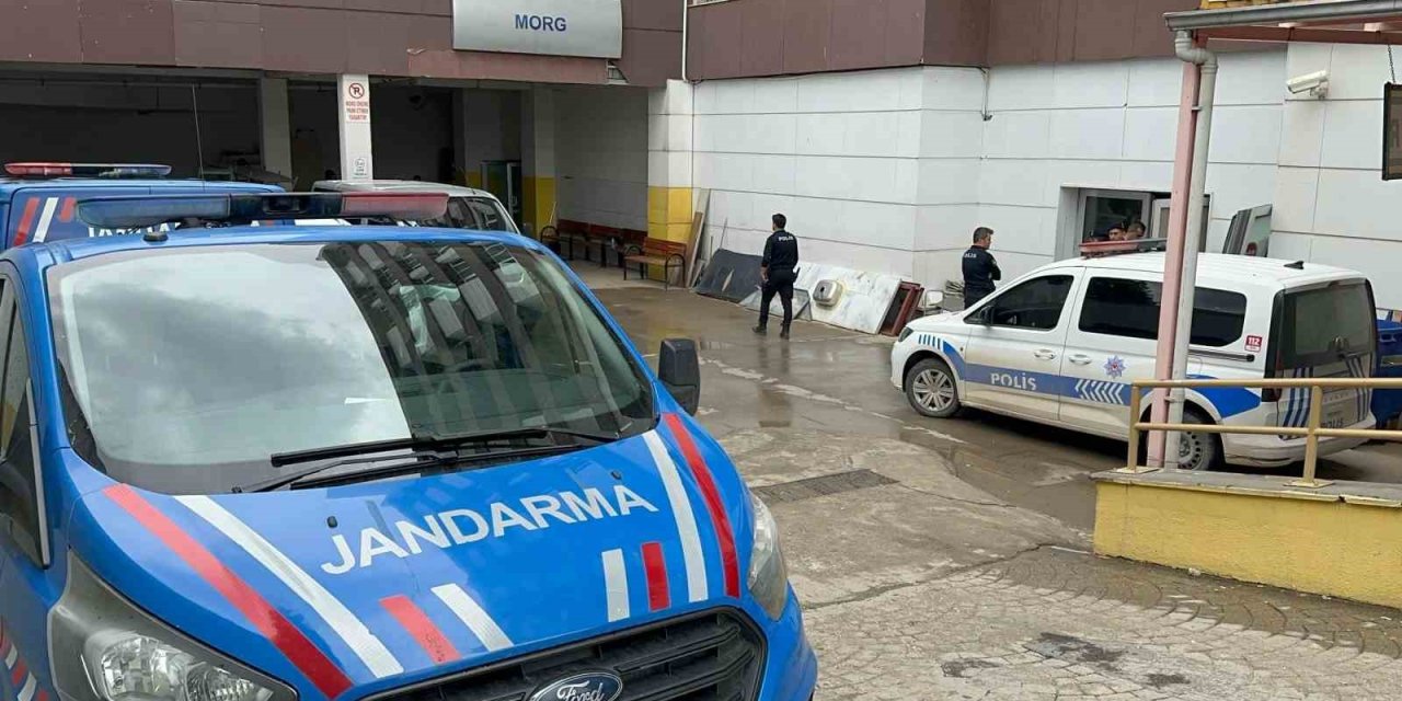 Kepçe operatörü direksiyon başında ölü bulundu