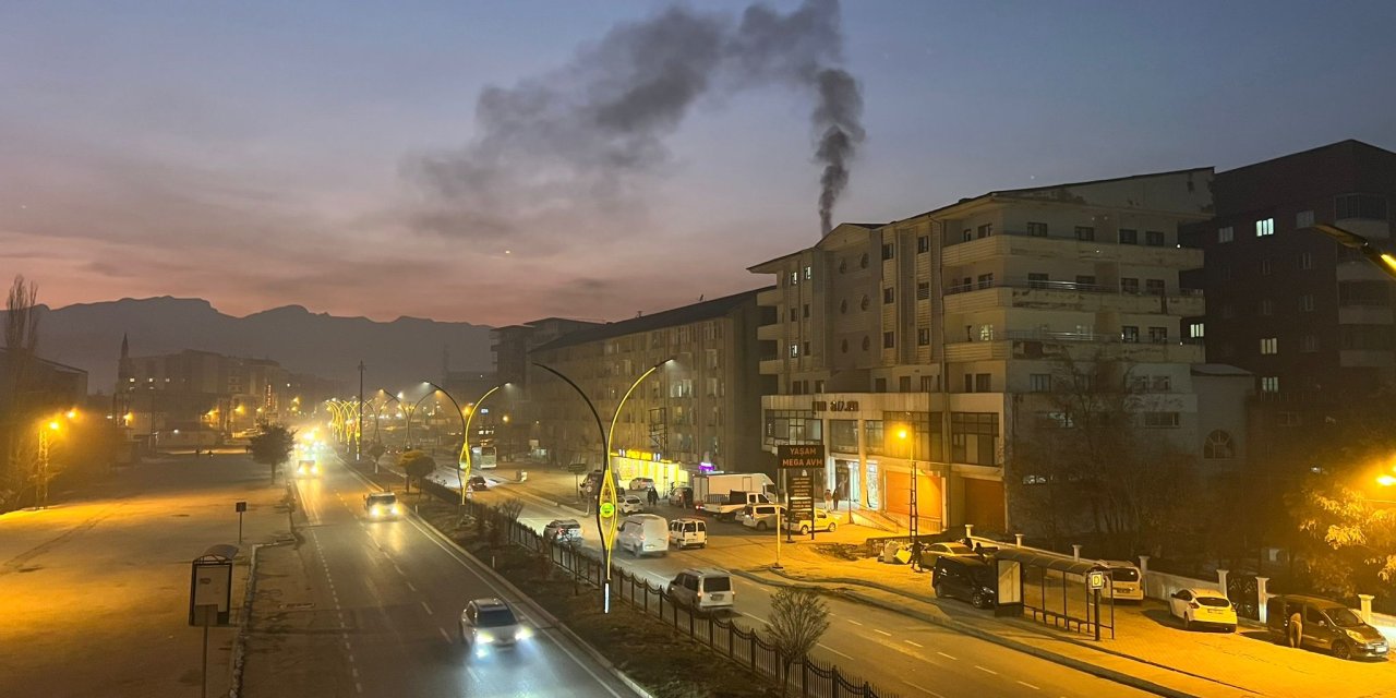 Yüksekova’da hava kirliliği alarm veriyor