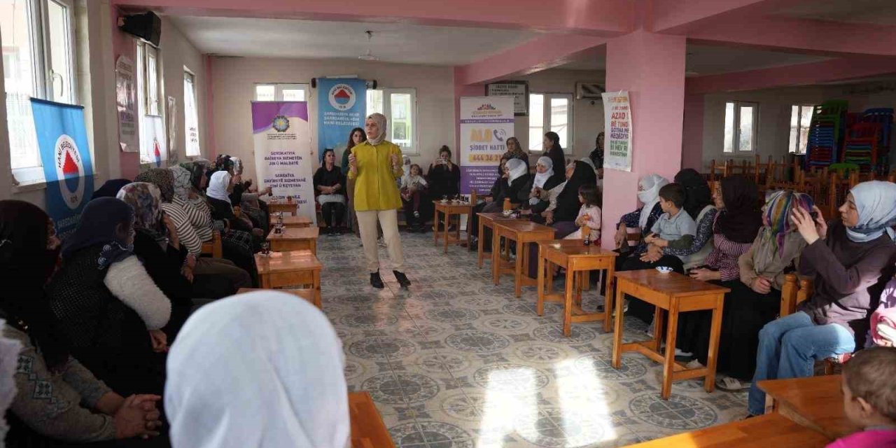Diyarbakır’da kadına yönelik şiddete karşı farkındalık etkinliği