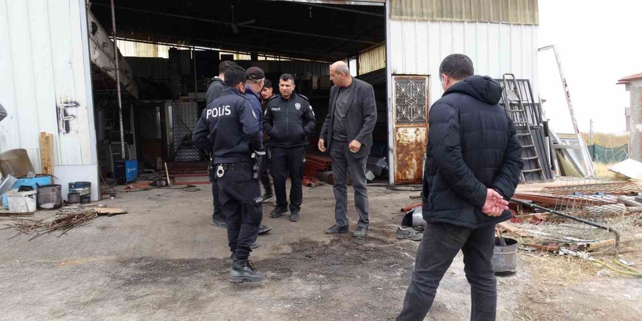 Isınmak için ateşe tiner döken 2 öğrenci yaralandı