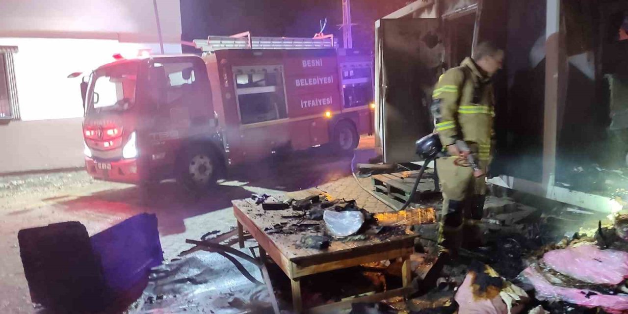 Besni'de yangın can aldı