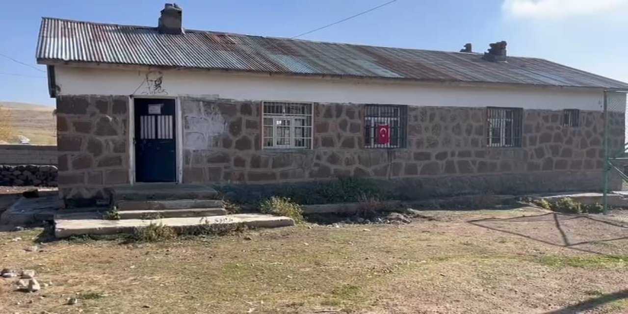 Adilcevaz’da atıl durumdaki okul köy yaşam merkezine çevrildi