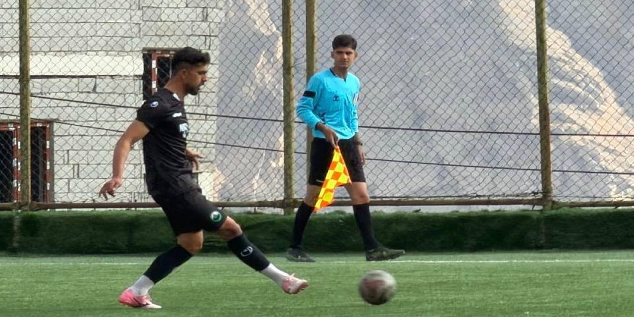 Hakkâri Amatör Ligi'nde hakem saldırısı: Hakemlerden hafta sonu karşılaşmalarına çıkmama kararı