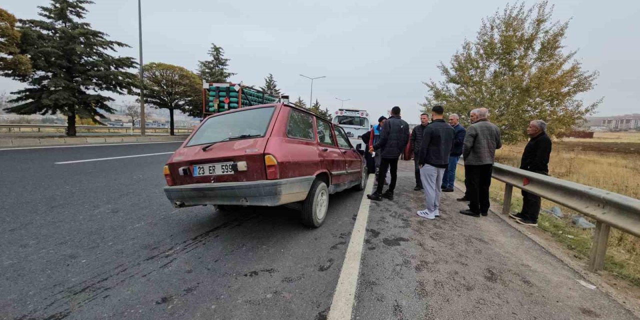 Elazığ’da trafik kazası:2’si ağır 4 yaralı