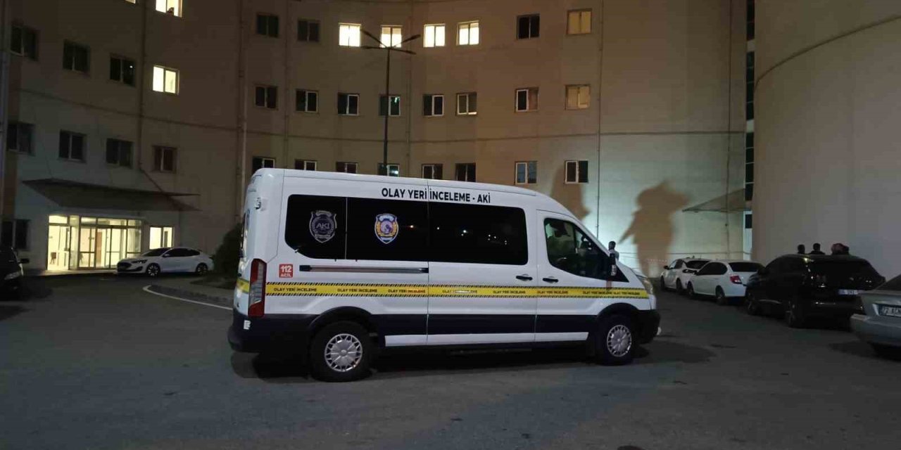 Hastanenin 5. katından atlayan şahıs hayatını kaybetti