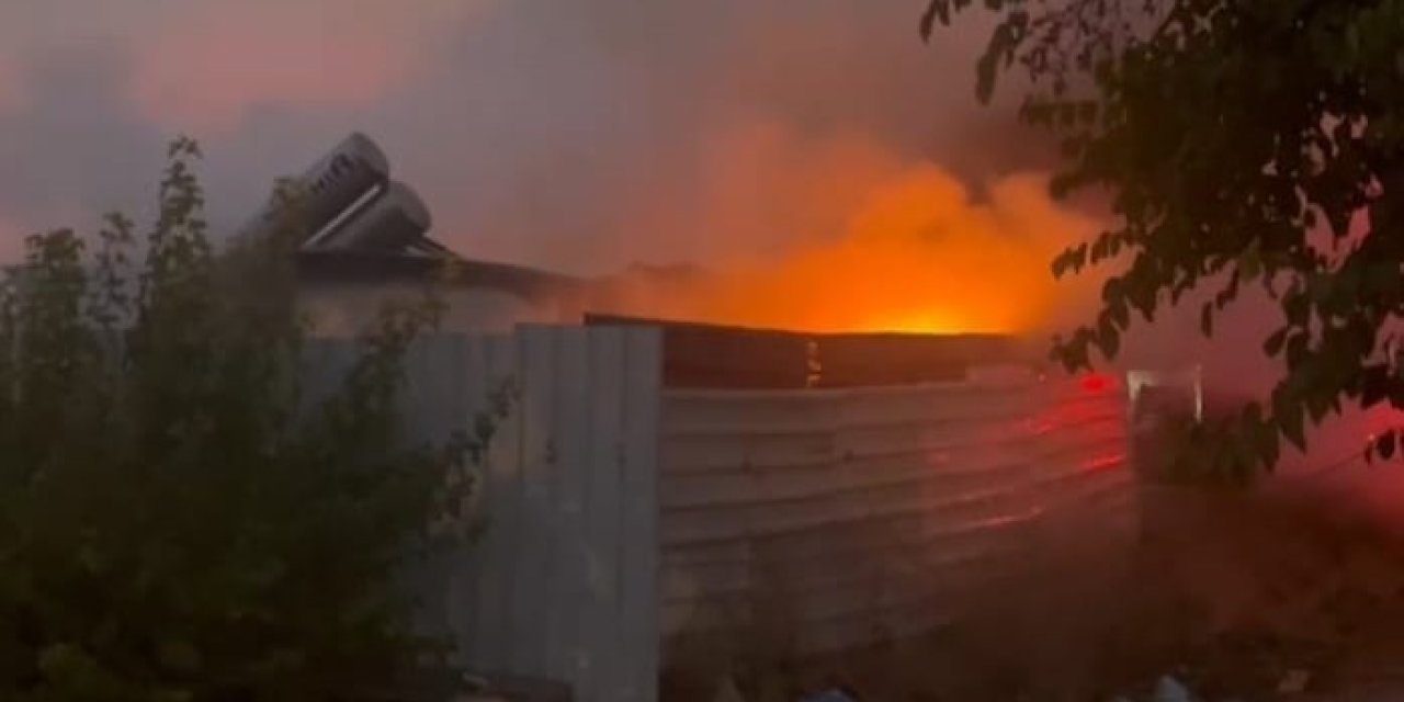 Malatya Yeşilyurt'ta ev yangını