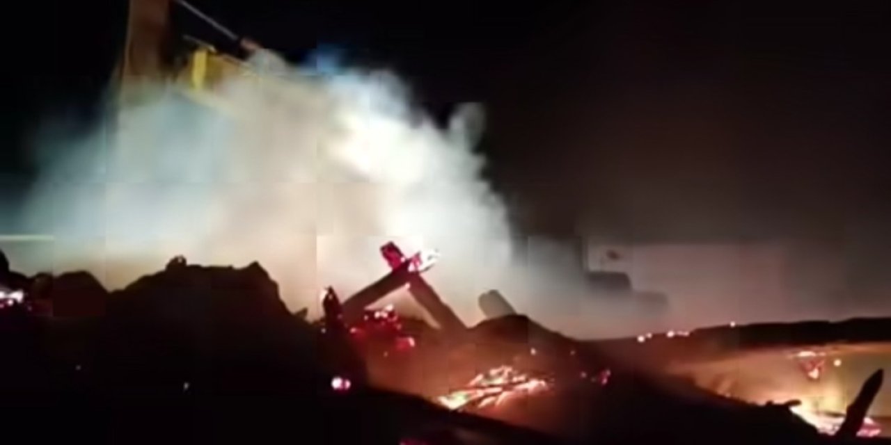 Gürpınar'da samanlıkta yangın