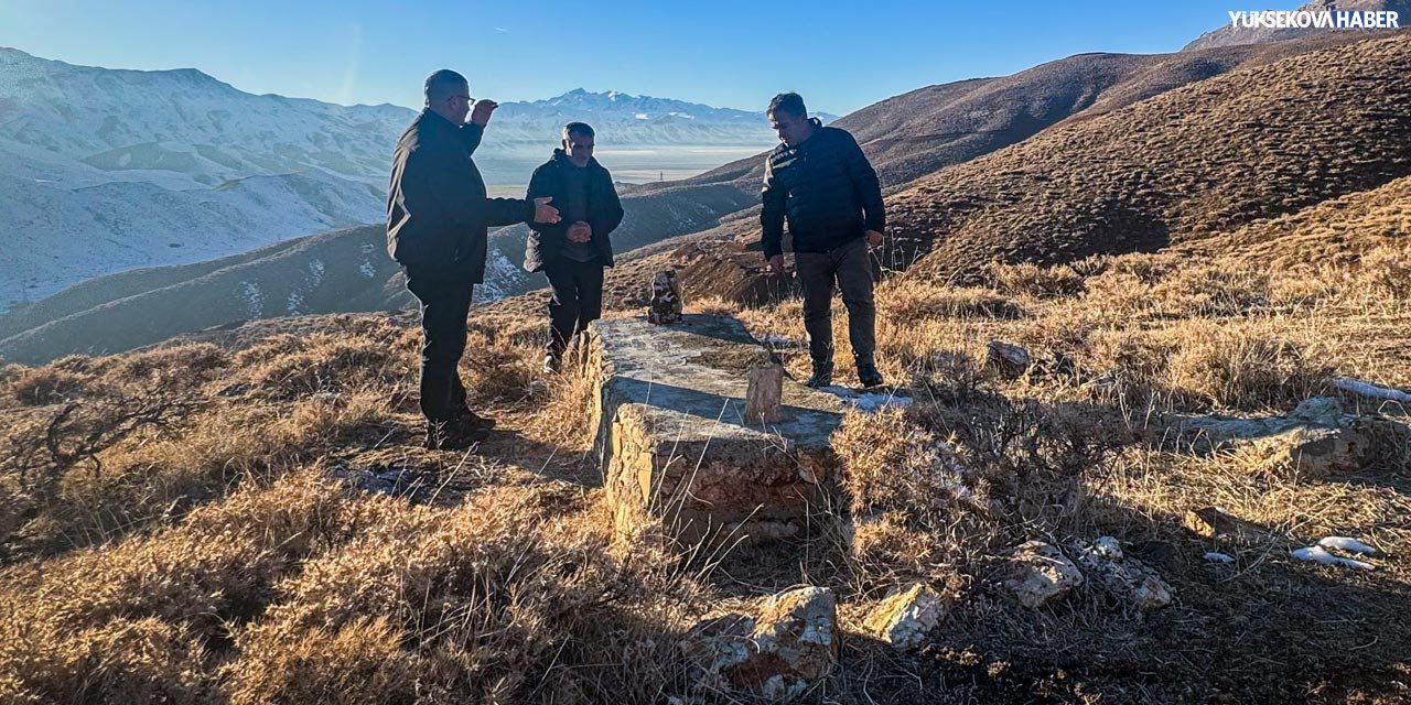 Yüksekova'daki yalnız mezarın hikayesi: Postacı mıydı, öğretmen mi?