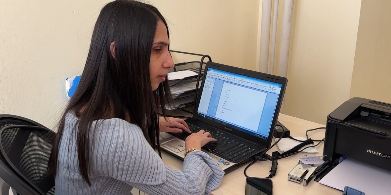 Gözleri görmüyor ama yüreği ışıl ışıl