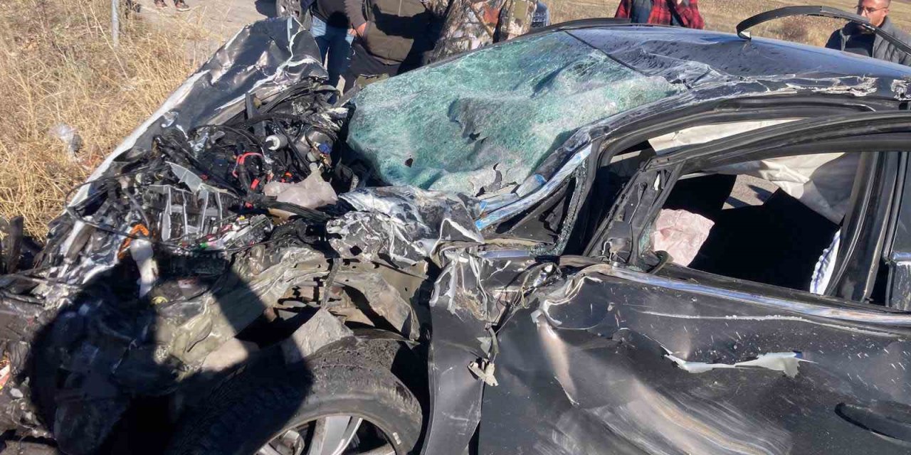 Aşkale’de trafik kazası: 2 kişi yaralandı