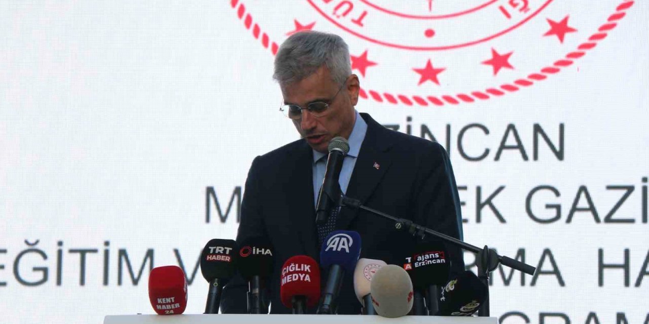 Sağlık Bakanı Memişoğlu: "Türkiye, sağlıkta bölgesinin güven veren ülkesi hâline geldi"