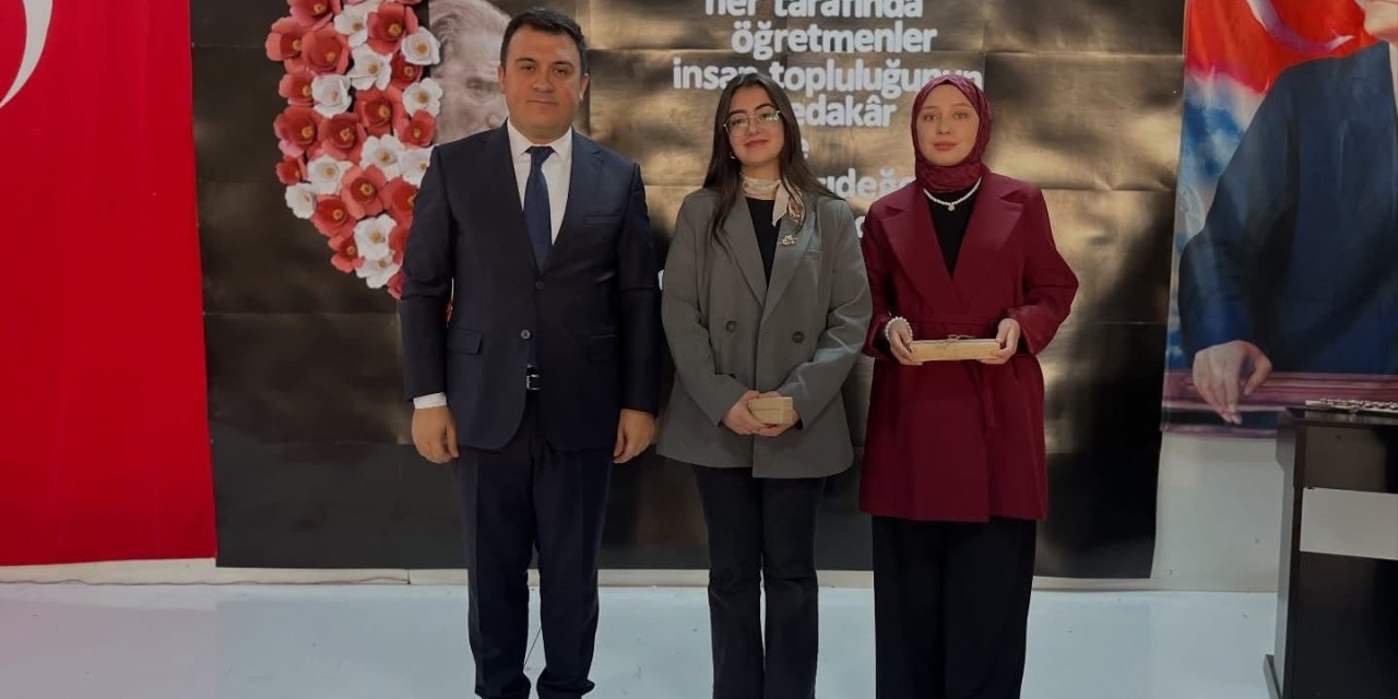 Patnos’ta Öğretmenler Günü kutlandı