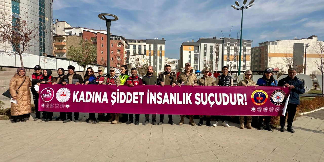 Yüksekova’da 25 Kasım için ortak farkındalık etkinliği düzenlendi