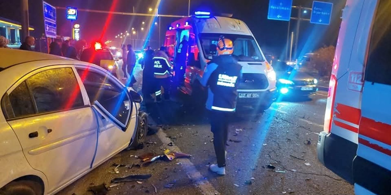 Bingöl’de trafik kazası: 4 kişi yaralandı