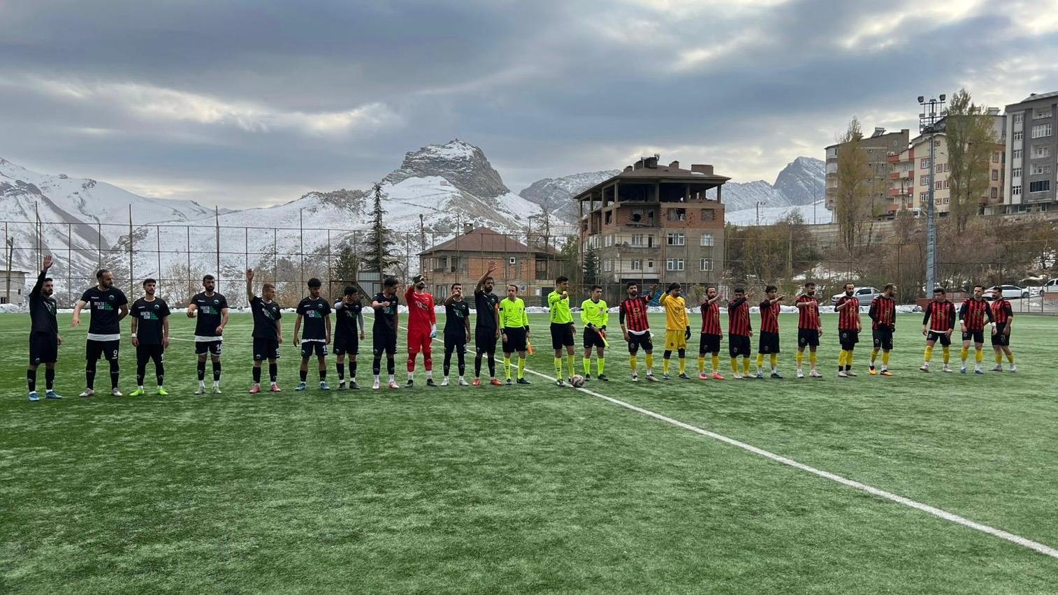 Yüksekova Belediyespor Şemdinli Belediyespor’u 3-1 mağlup etti