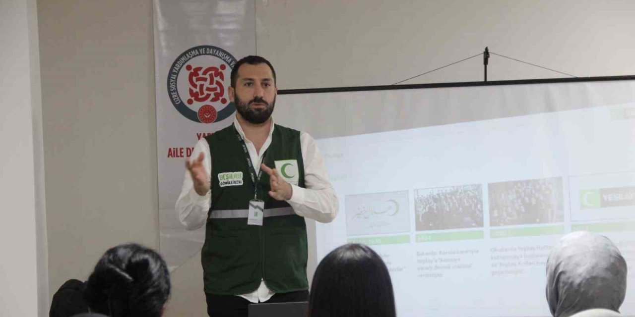 Yeşilay, Cizre’de bağımlılıkla mücadele çalışmalarını sürdürüyor