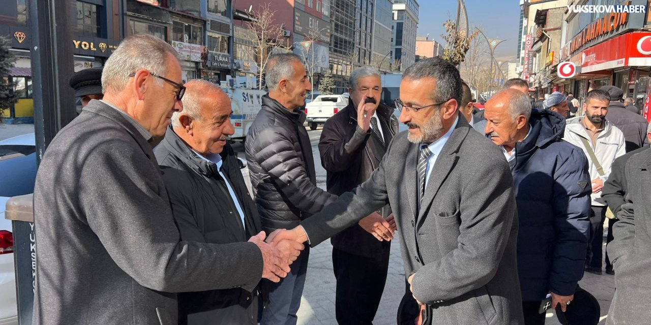 MHP Hakkari teşkilatı Yüksekova’da esnaf ziyaretinde bulundu