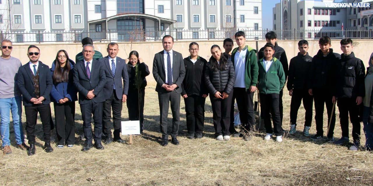 Yüksekova’da “yeşil vatan” hatıra ormanı oluşturuldu