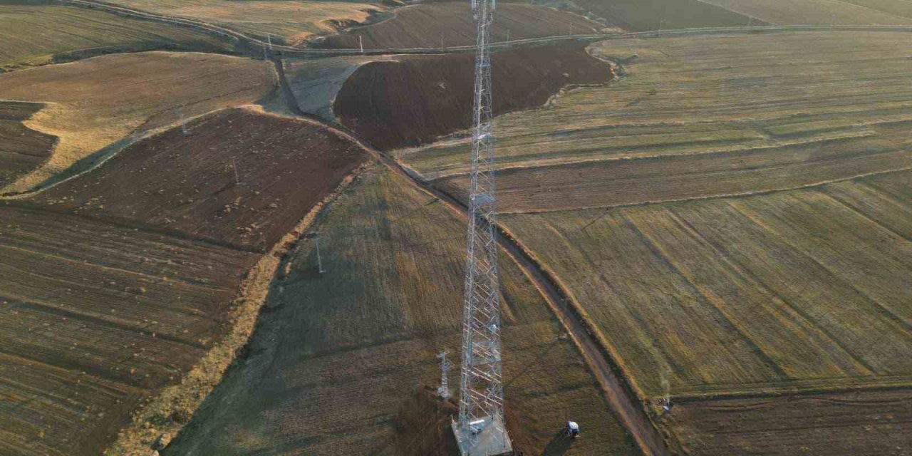 Bitlis'in Gedikpınar ile Çıtak köylerinde şebeke sorunu çözüldü