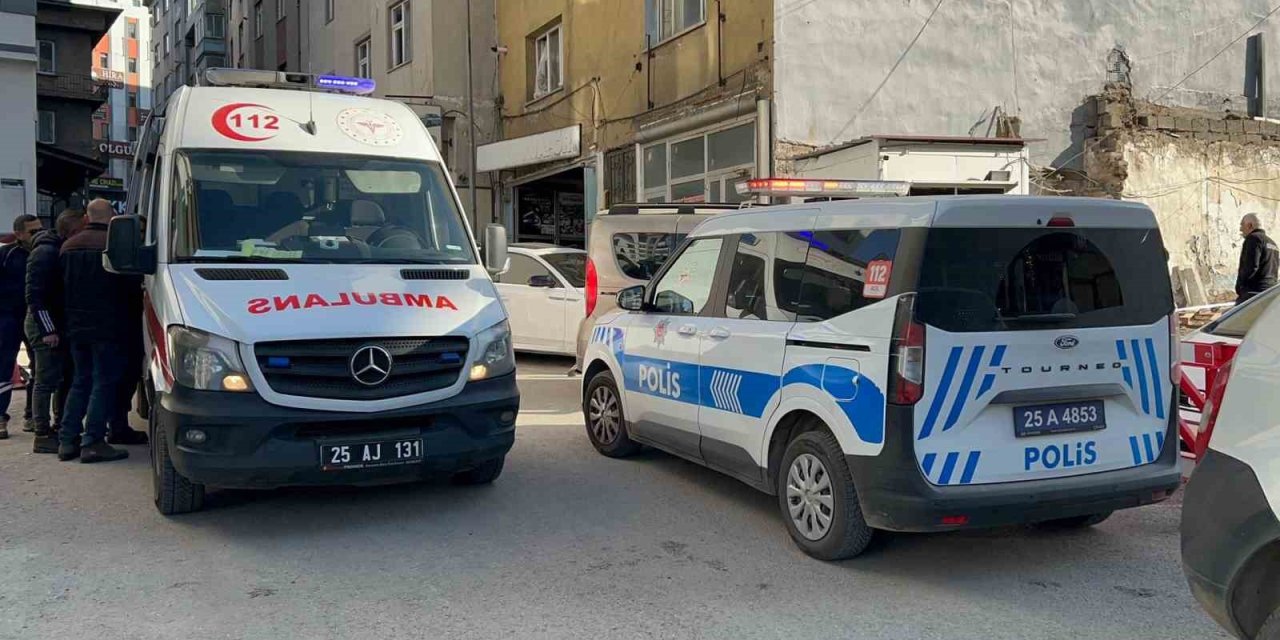 Erzurum'da parkta taşkınlık kavgası: 1 yaralı