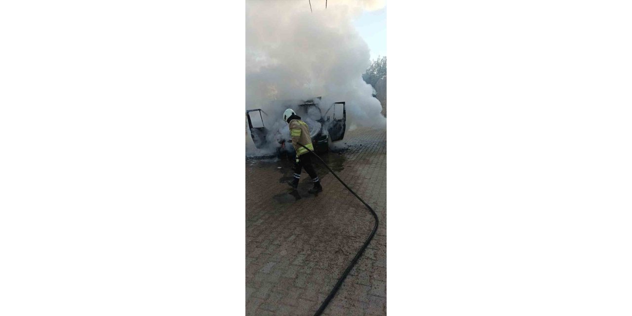 Mardin’de kamyonette çıkan yangın kontrol altına alndı