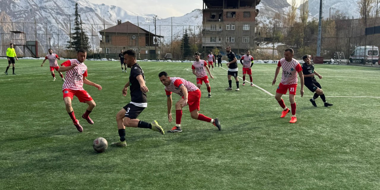 Yüksekova Belediye Spor 70. dakikaya 4-0 önde girdi; maç yarıda kaldı
