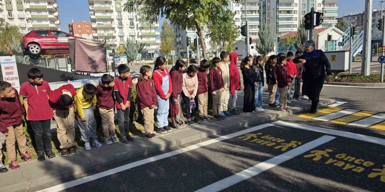 Diyarbakır'da 486 öğrenciye trafik ve çevre bilinci eğitimi verildi