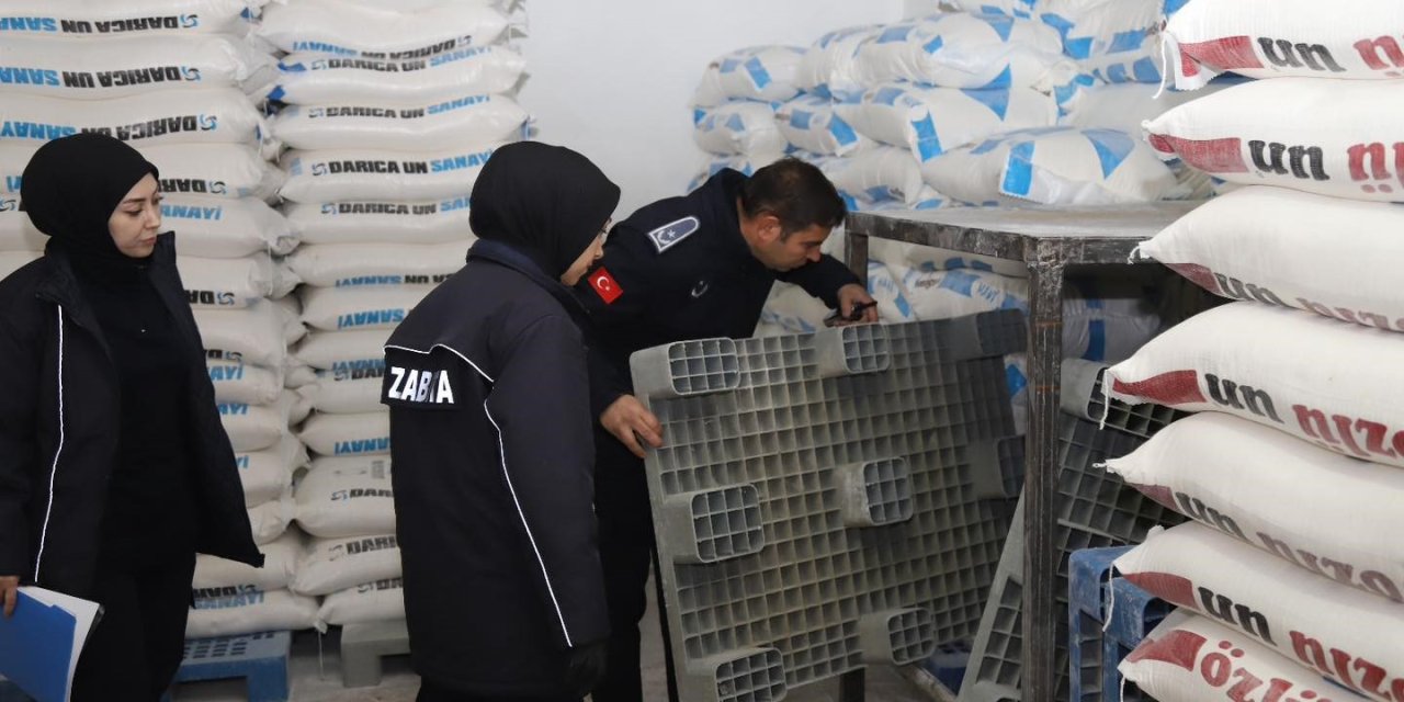 Erzincan'da zabıta ekiplerinden tandır ve lavaş üreticilerine sıkı denetim
