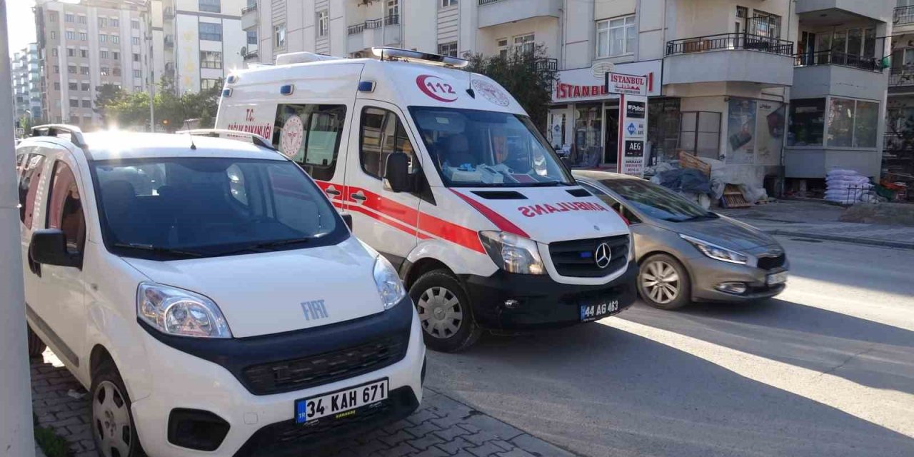 Malatya’da husumetlilerin tartışması kanlı bitti: 1 kişi yaralandı