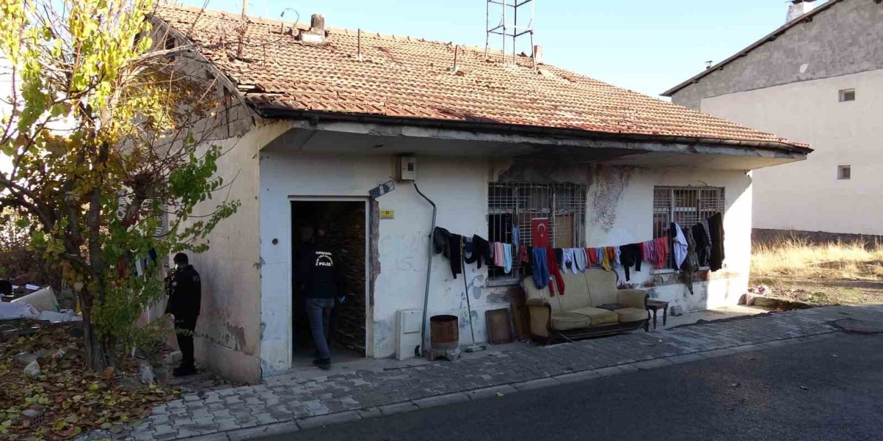 Malatya’da fenalaşan iki kardeşten biri öldü