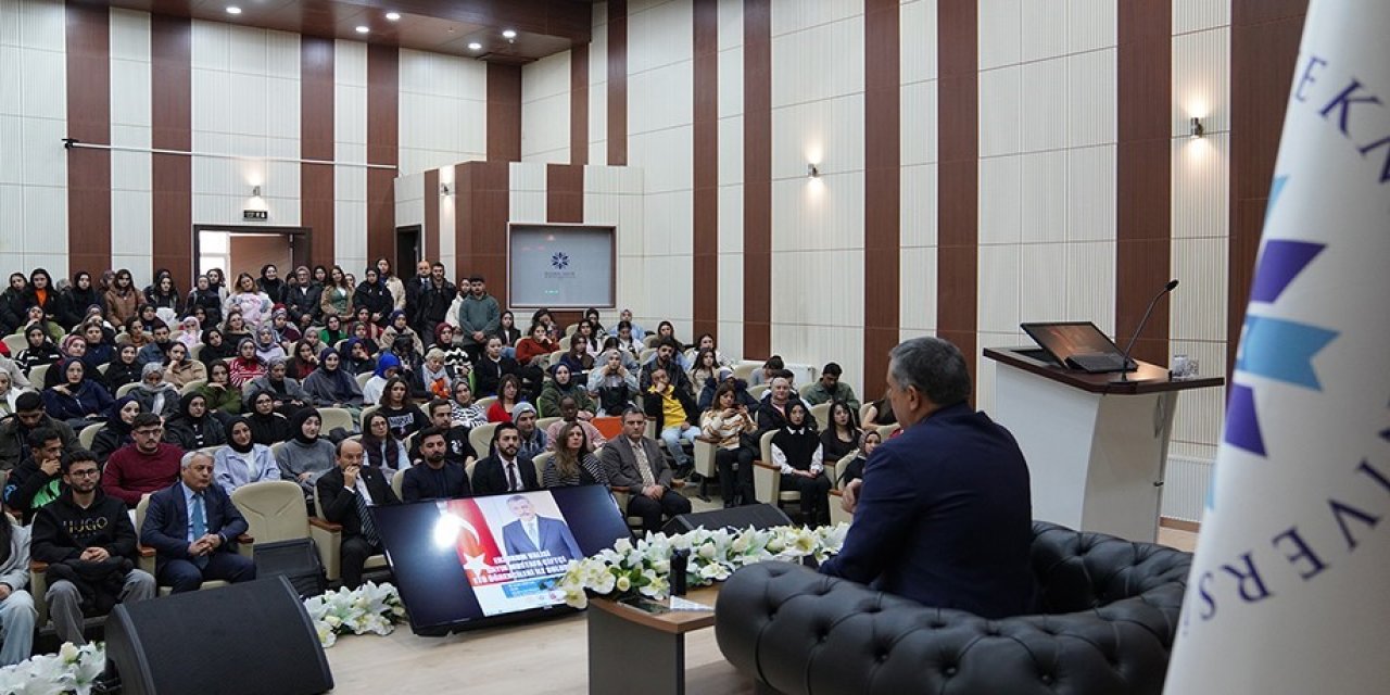 Erzurum Valisi Mustafa Çiftçi, Erzurum Teknik Üniversitesi öğrencileri ile bir araya geldi