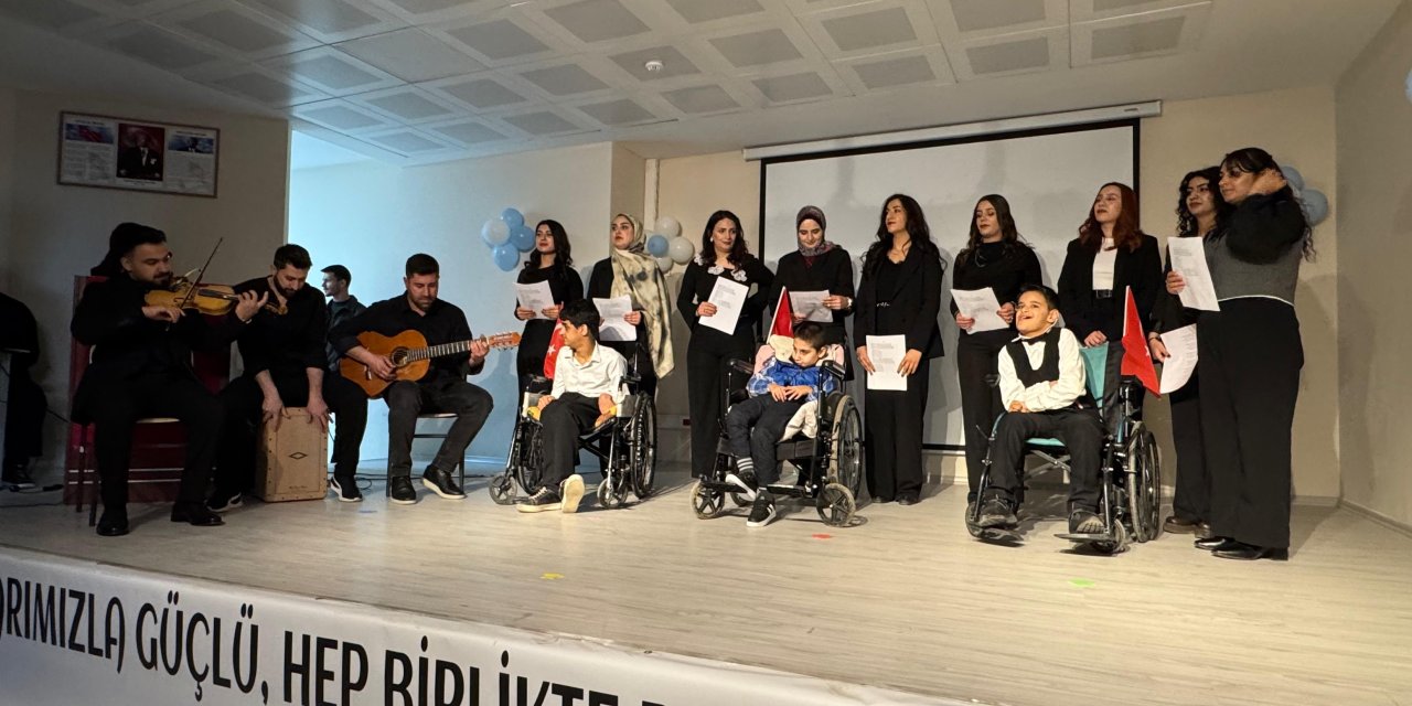 Yüksekova’da 3 Aralık Dünya Engelliler Günü renkli etkinliklerle kutlandı