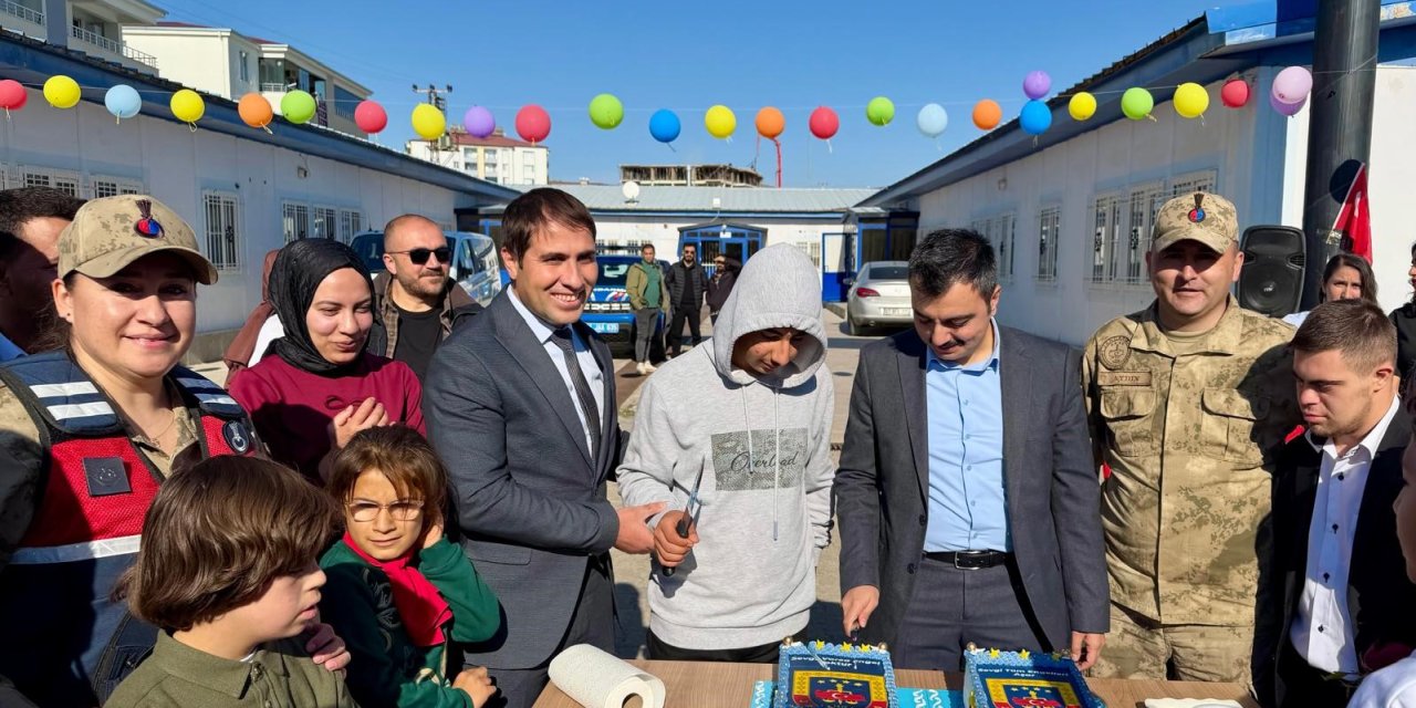 Dicle’de jandarmadan 3 Aralık Dünya Engelliler Günü etkinliği yapıldı
