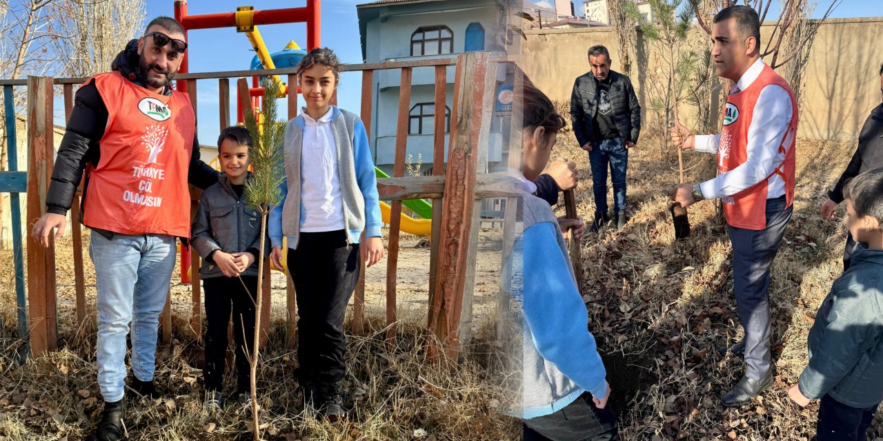 Yüksekova’da özel gereksinimli bireyler fidan dikti