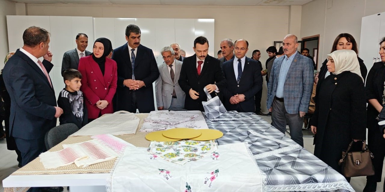 Erzurum Aşkale’de kadın istihdamı gelişim projesi kapsamında üç yeni atölye kuruldu