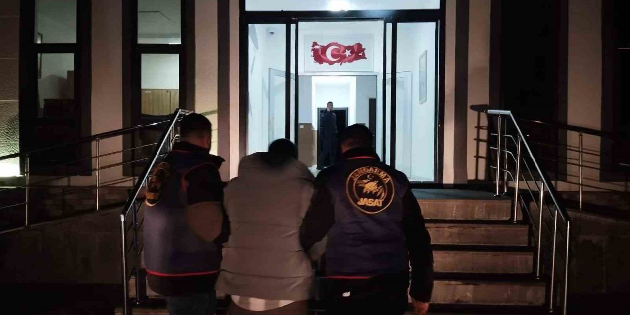 Muş’ta 8 yıl 9 ay kesinleşmiş hapis cezası bulunan şahıs jandarma tarafından yakalandı