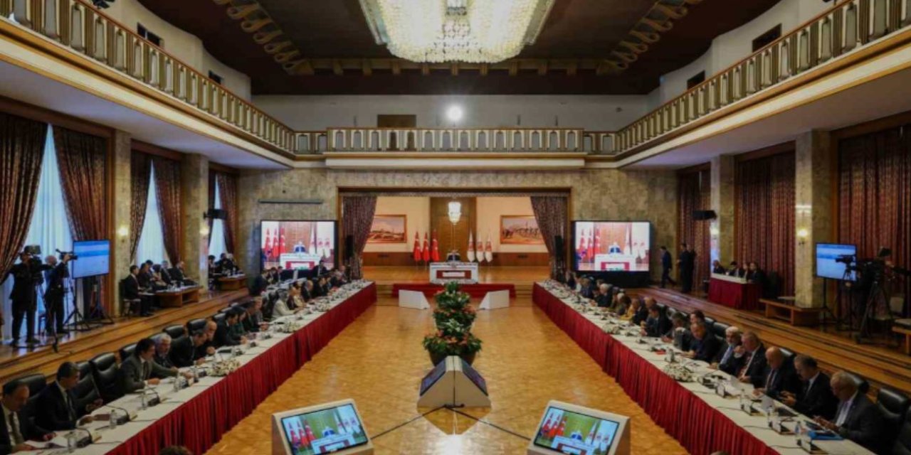 Komisyon üyelerinin İmralı ziyaretine ilişkin tutanak özeti okundu