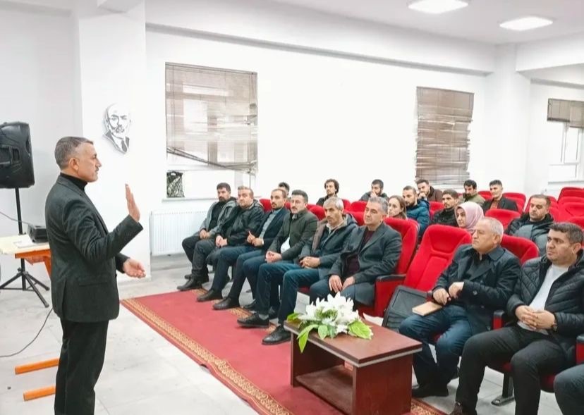 Patnos’ta LGS’ye yönelik strateji toplantısı yapıldı