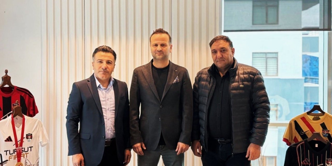 Vanspor, Osman Zeki Korkmaz ile anlaştı