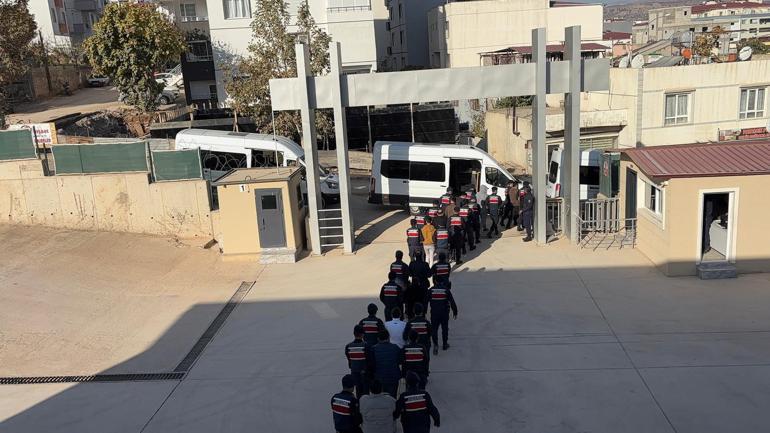 Maraş ve Antep'te tefeci operasyonuna 17 tutuklama