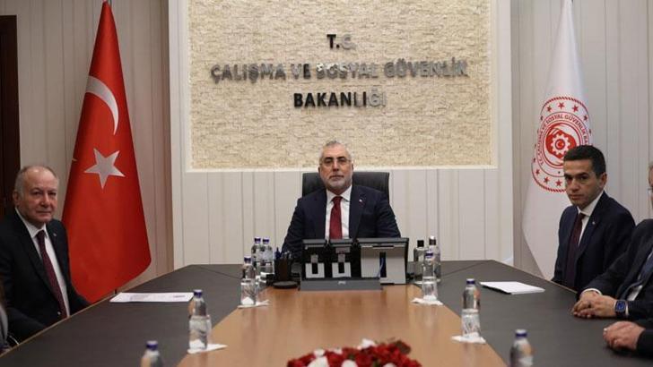 Asgari ücret görüşmeleri başladı; Türk-İş masada yok