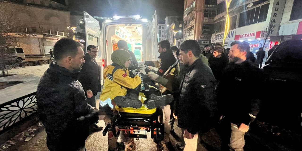 Yüksekova’da motosiklet kazası: 1 yaralı